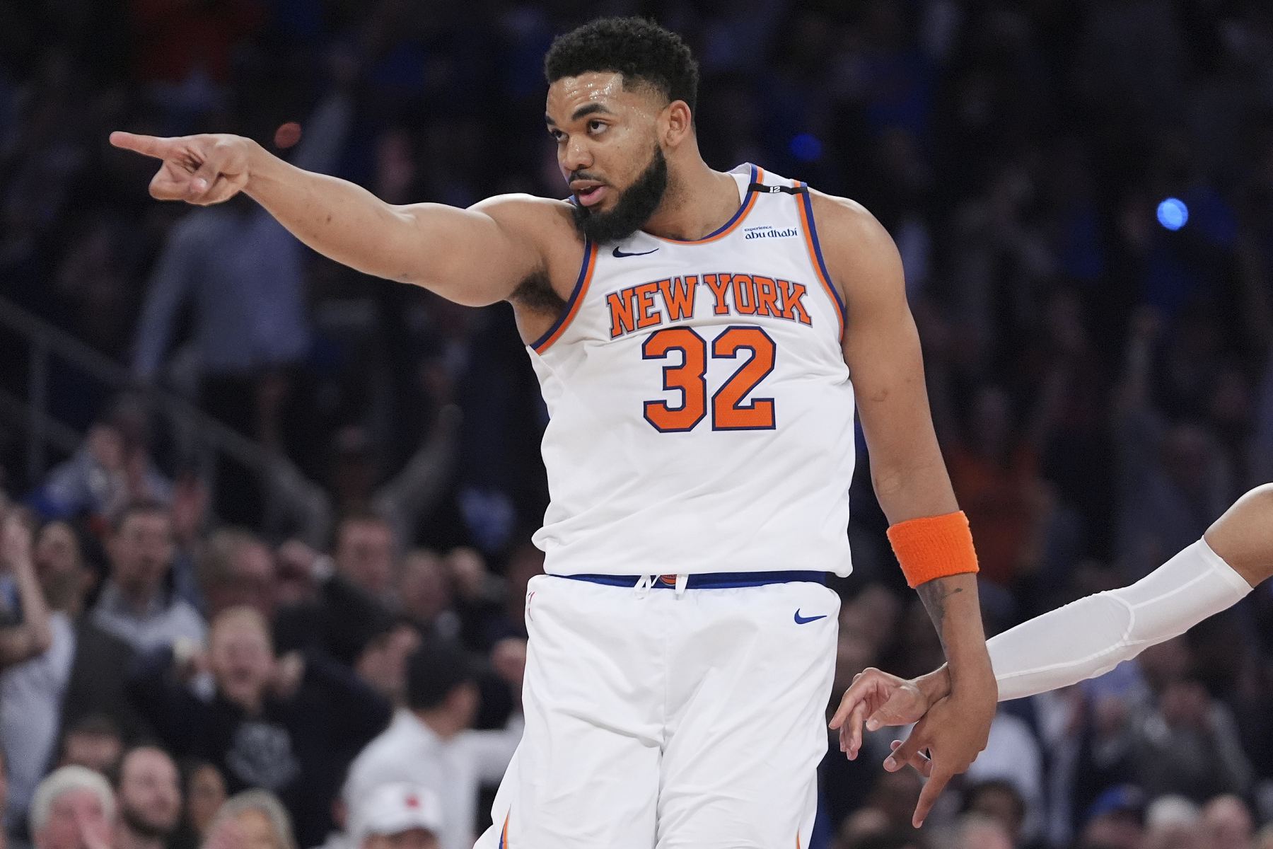 31 điểm trong hiệp một! Towns: Tôi không ép buộc màn trình diễn của mình trong hiệp hai và không muốn thua chỉ để ghi được 60 điểm.