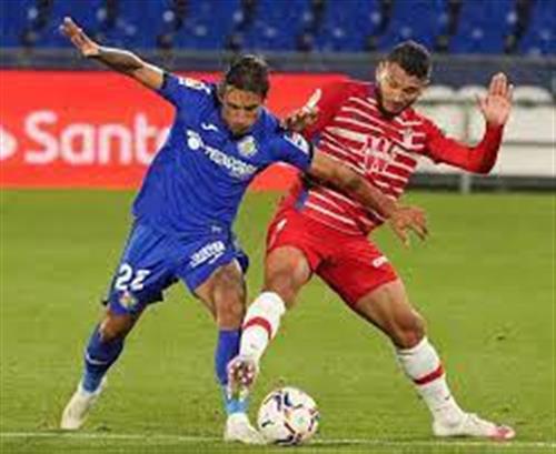 Granada đấu với Getafe