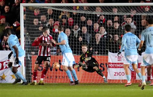 Thành phố Exeter vs Rừng Nottingham
