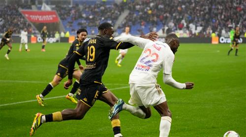 Lyon đấu với Monaco