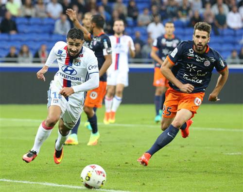 Lyon đấu với Montpellier
