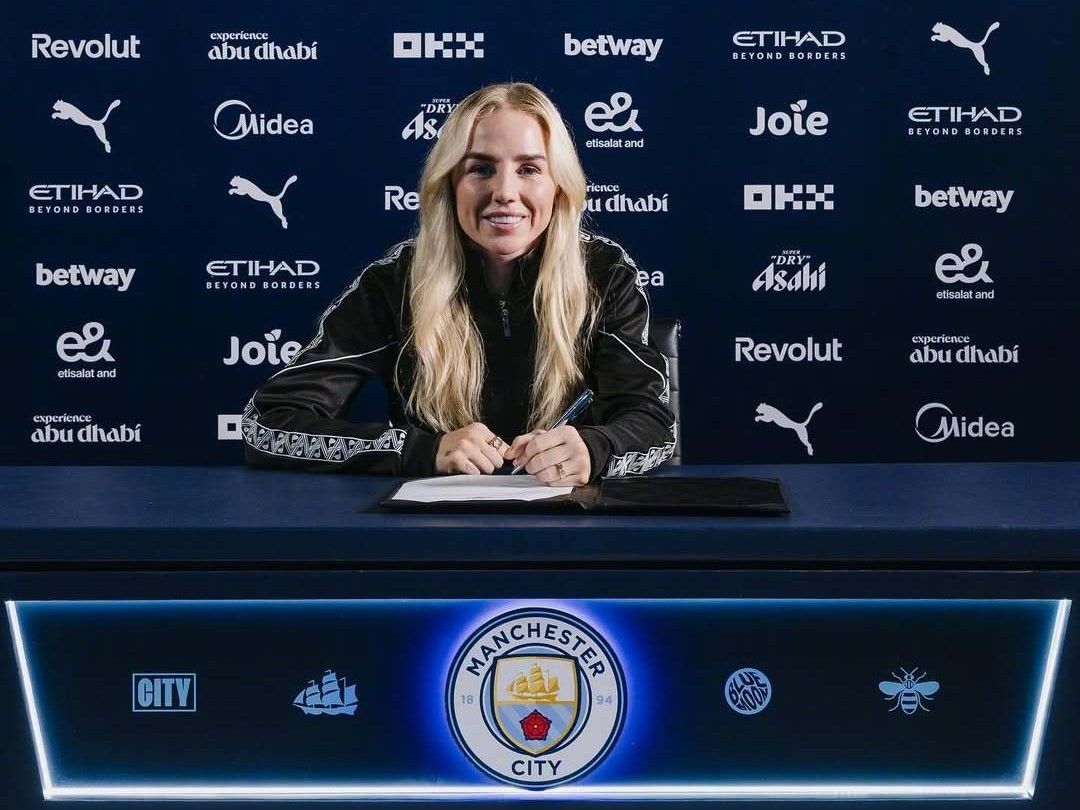 Chính thức: Greenwood 32 tuổi gia hạn hợp đồng với Đội bóng nữ Manchester City đến năm 2027