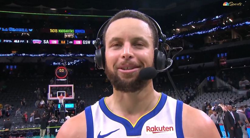 Curry: Là một xạ thủ, nếu bắn ngắn, bạn sẽ gặp rắc rối. Tôi tự cổ vũ bản thân trên băng ghế dự bị.